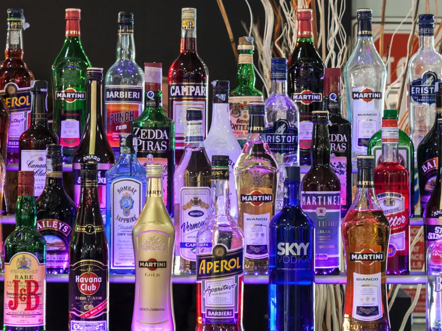 Barras de bebidas para eventos en CDMX y venta de alcohol a consigna cdmx