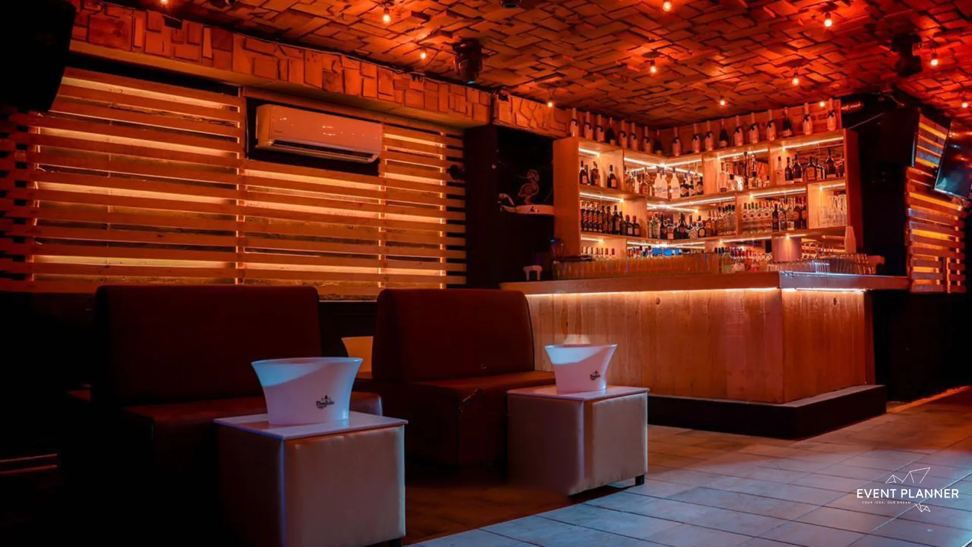 Antro Nápoles 4 — mobiliario lounge