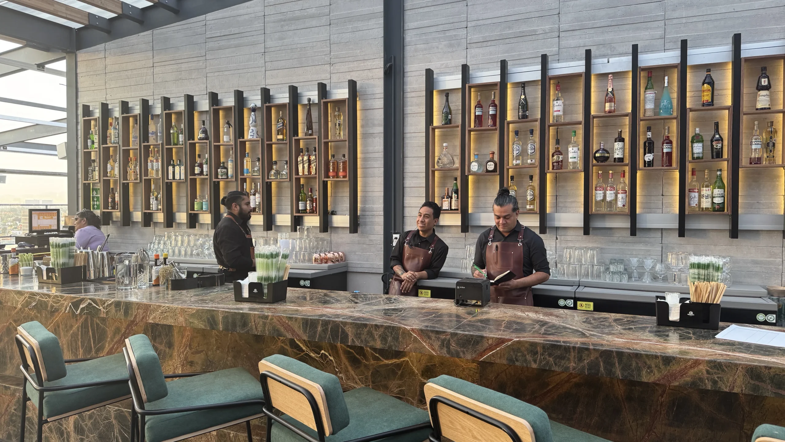 Terraza de gran formato para eventos masivos en la Juárez