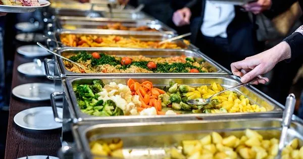 Buffet formal de 4 tiempos personalizable para eventos en CDMX