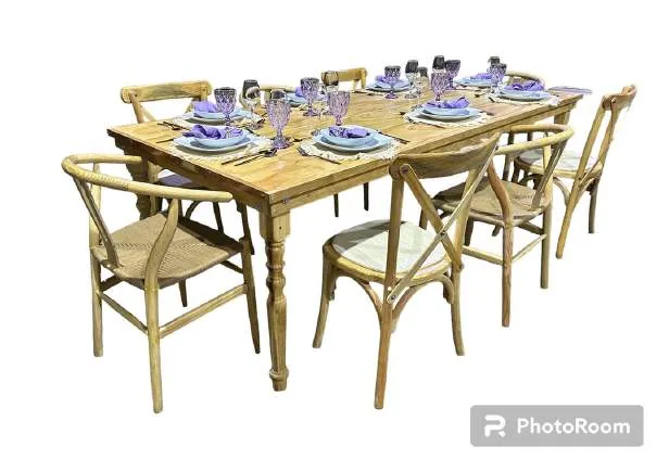 Mesa country con sillas wishbone y crossback para eventos CDMX