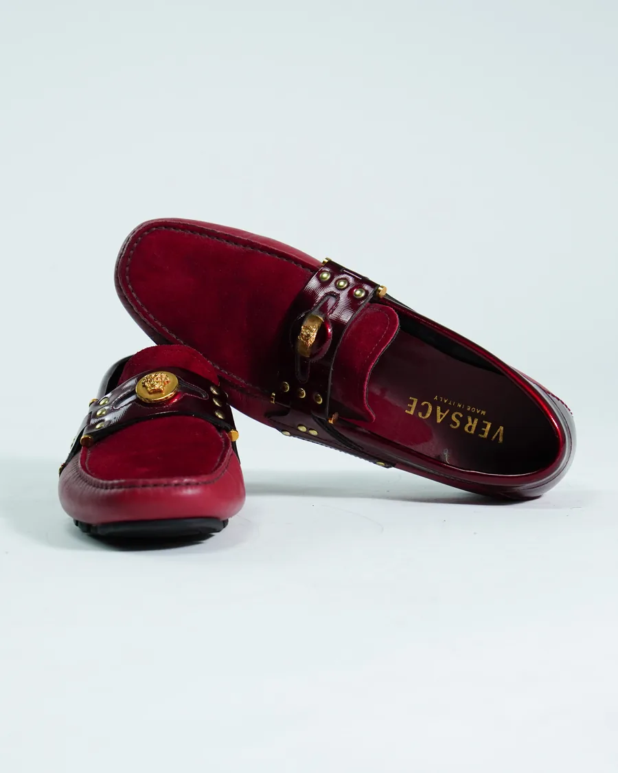 Foto de producto vertical para redes sociales: mocasines vino, toma 40