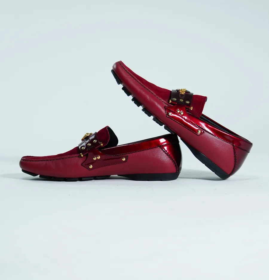 Foto de producto vertical para redes sociales: mocasines vino, toma 41