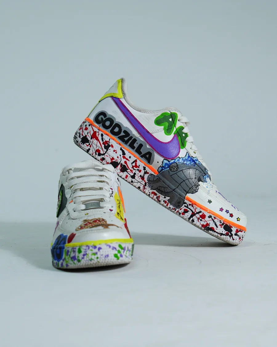 Foto de producto vertical para redes sociales: tenis deportivos blancos con turquesa, toma 30
