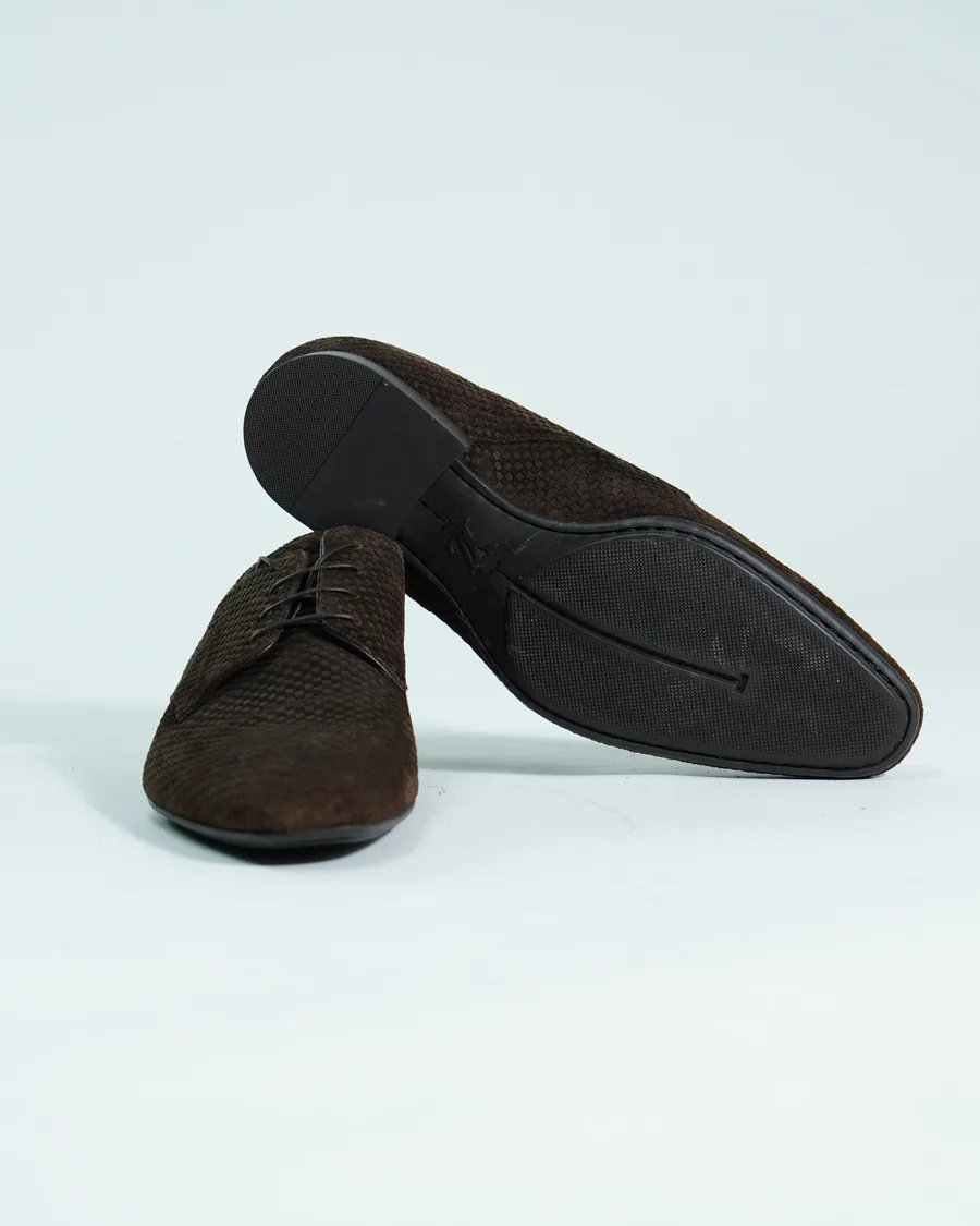 Foto de producto vertical para redes sociales: zapatos de vestir cafés, toma 91
