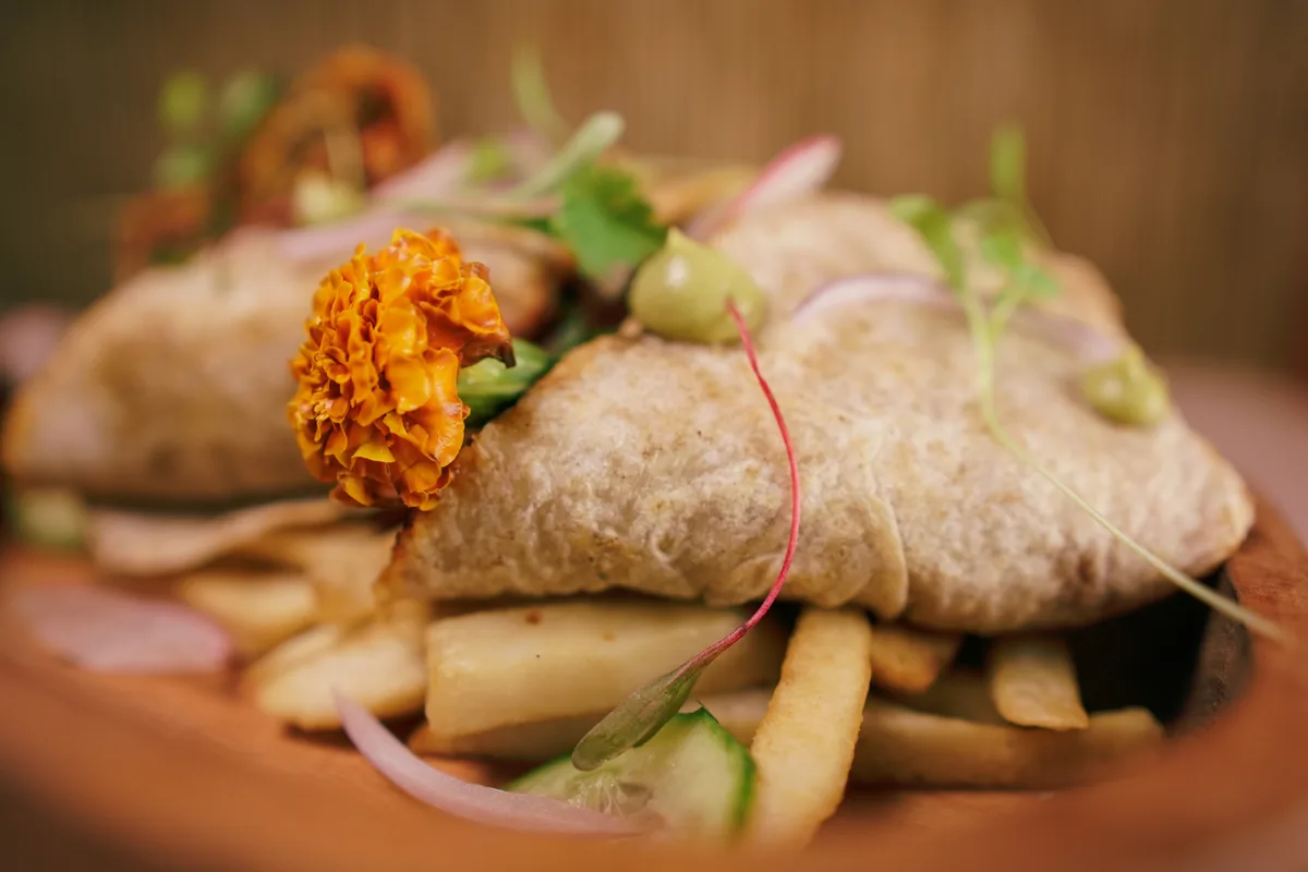 Fotografía gastronómica de restaurante: tacos de pescado, toma 83