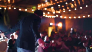Show de stand up corporativo en CDMX frente a público de empresa