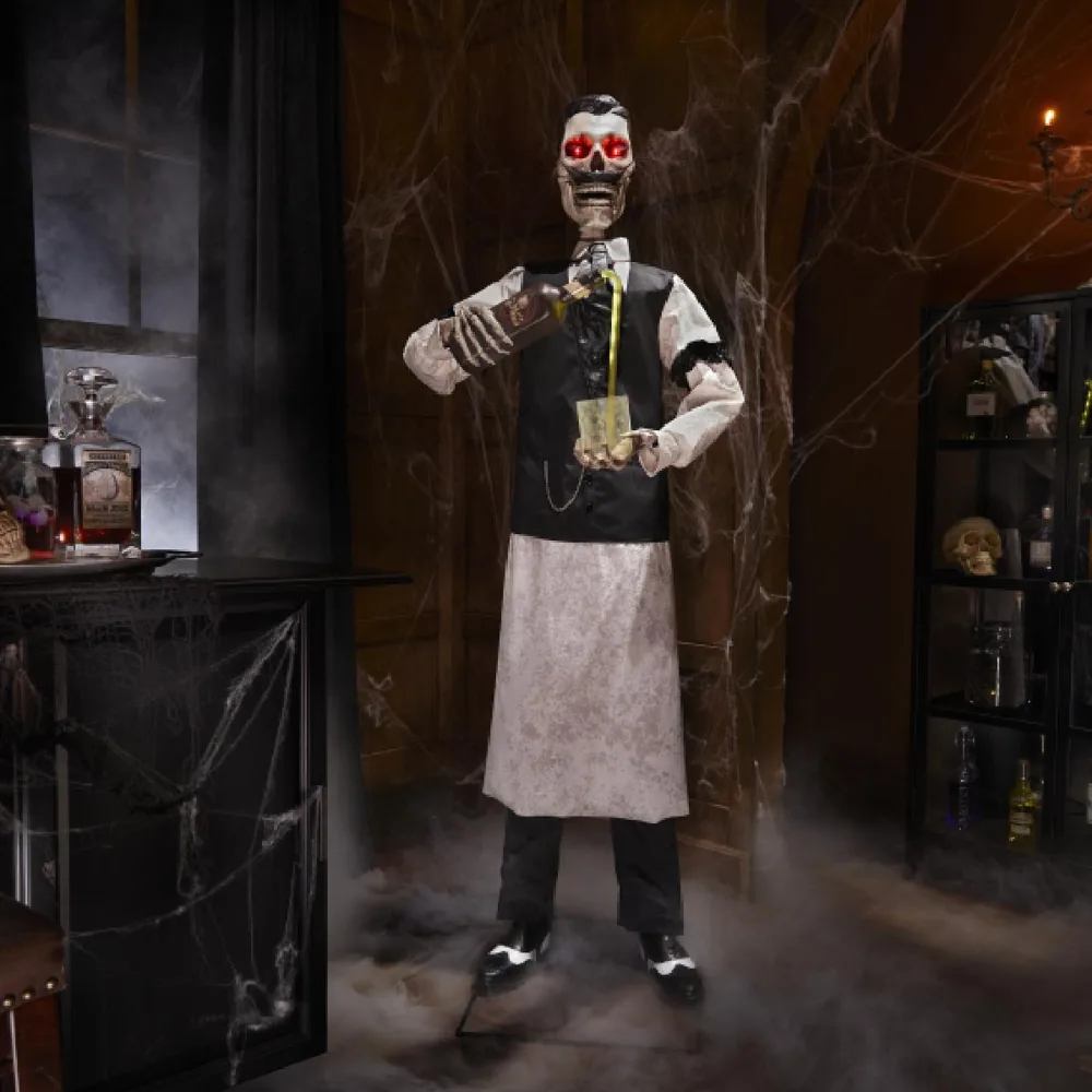 Animatrónico Bartender de 1.82 m para renta en eventos de Halloween en CDMX