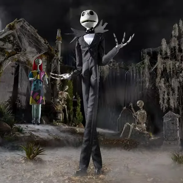 Animatrónico Jack Skellington de 1.80 m para renta en eventos de Halloween en CDMX
